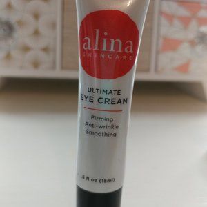Alina Ultimate eye cream